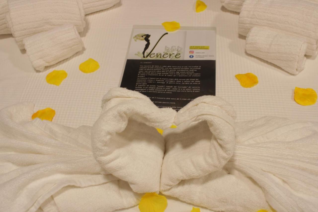 Venere B&B คาสเตลโมลา ภายนอก รูปภาพ
