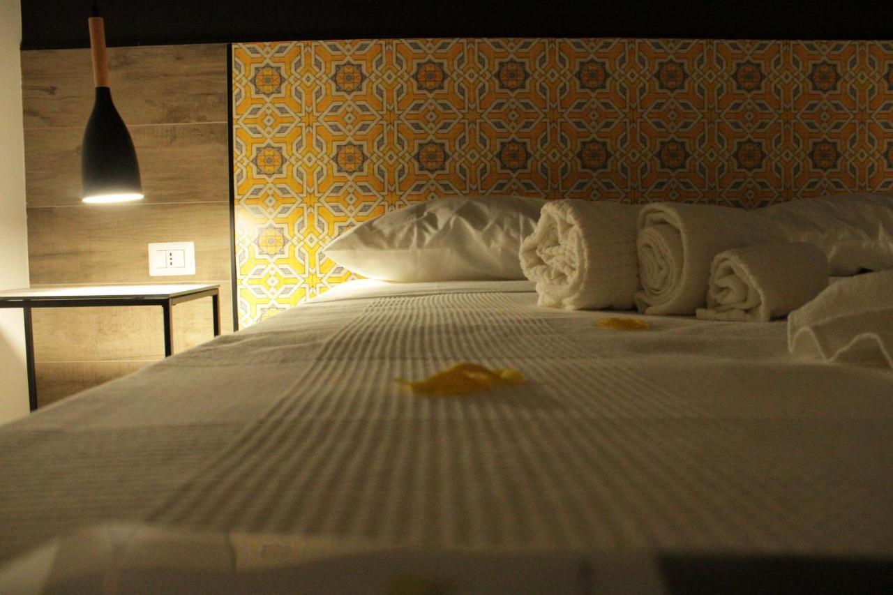 Venere B&B คาสเตลโมลา ภายนอก รูปภาพ
