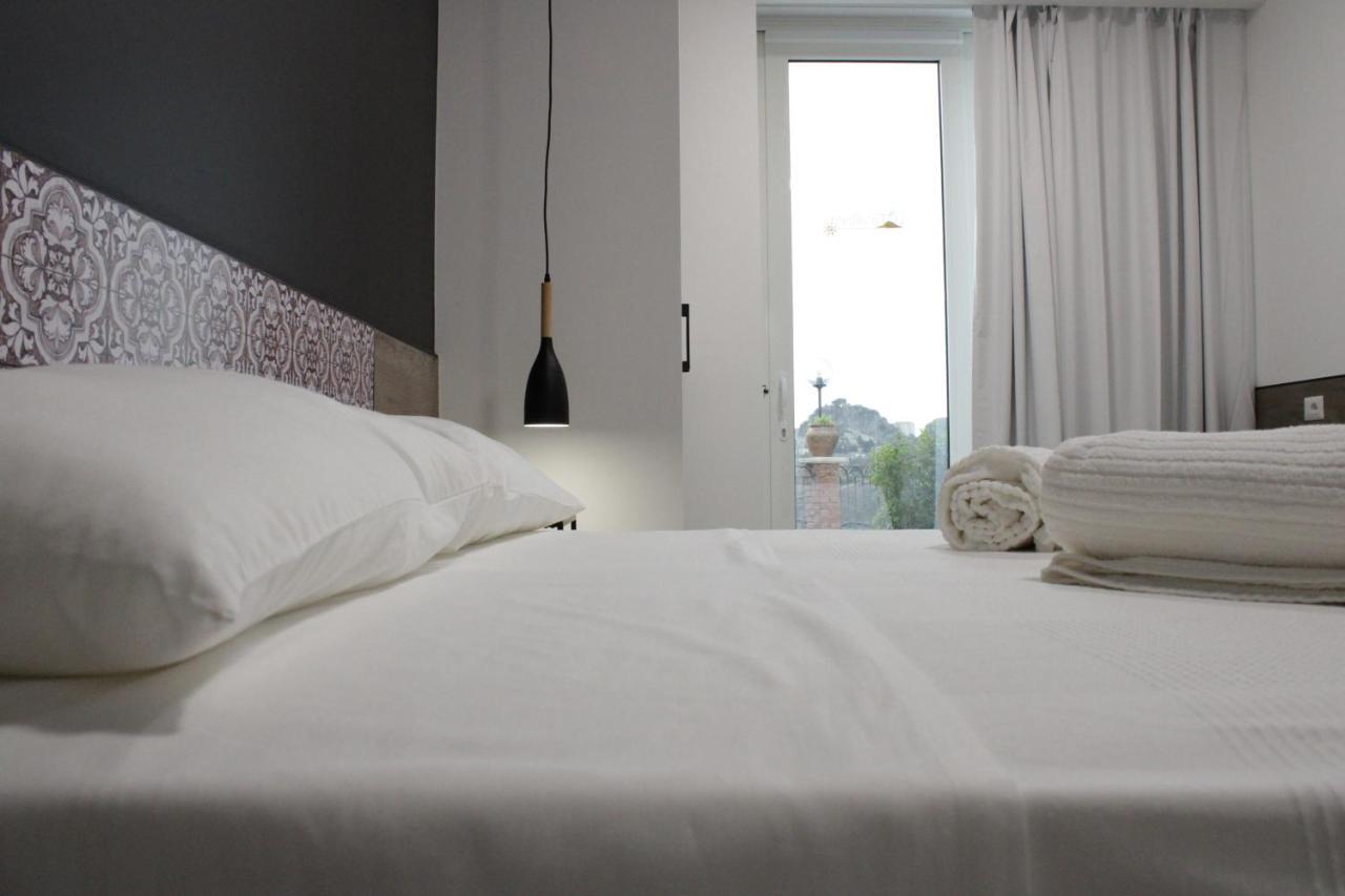 Venere B&B คาสเตลโมลา ภายนอก รูปภาพ